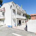 38 3*